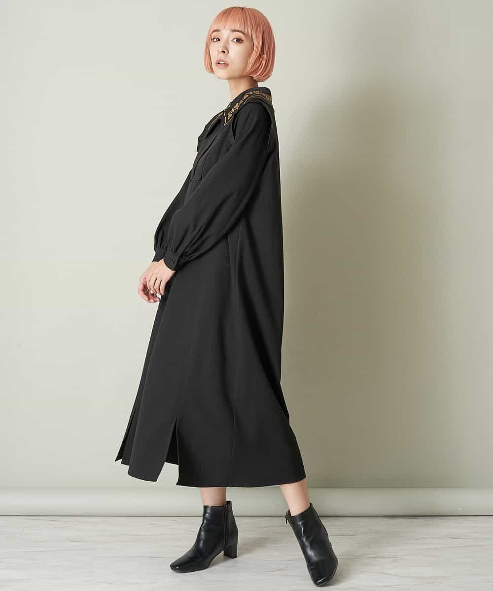 A1EAP15090 A de a.v.v 襟刺繍入りワンピース カーキ