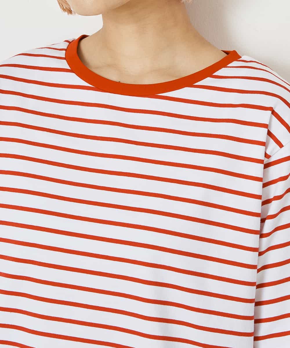 A5KGP03027 A de a.v.v ボーダークルーネックTシャツ ブラック