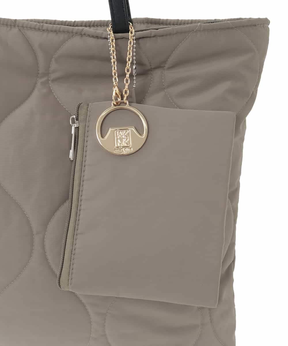 BJCAA11110 MK MICHEL KLEIN BAG(MK ミッシェルクラン バッグ) [ポーチ・チャーム付き/A4収納可]キルティングスクエアトートバッグ グレー