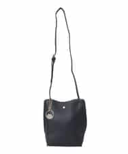 BJCAA17110 MK MICHEL KLEIN BAG(MK ミッシェルクラン バッグ) [軽量/チャーム付き]ウェーブカットステッチショルダーバッグ ブラック