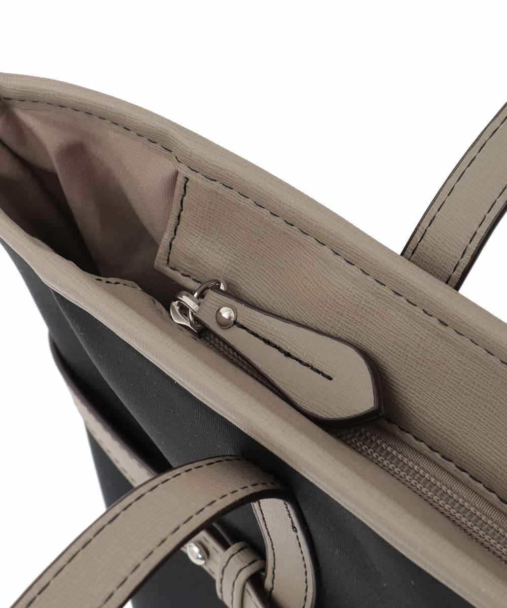 BJCJA66140 MK MICHEL KLEIN BAG(MK ミッシェルクラン バッグ) ベルトアクセント舟型トートバッグ ブラック