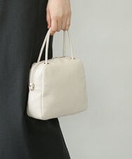 BJCJD68120 MK MICHEL KLEIN BAG(MK ミッシェルクラン バッグ) [WEB限定/2WAY/300g以下の軽量]合成皮革ミニスクエアバッグ アイボリー