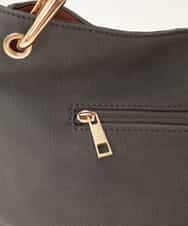 BJCJE03090 MK MICHEL KLEIN BAG(MK ミッシェルクラン バッグ) 【WEB限定】タッセル付きショルダーバッグ グレー