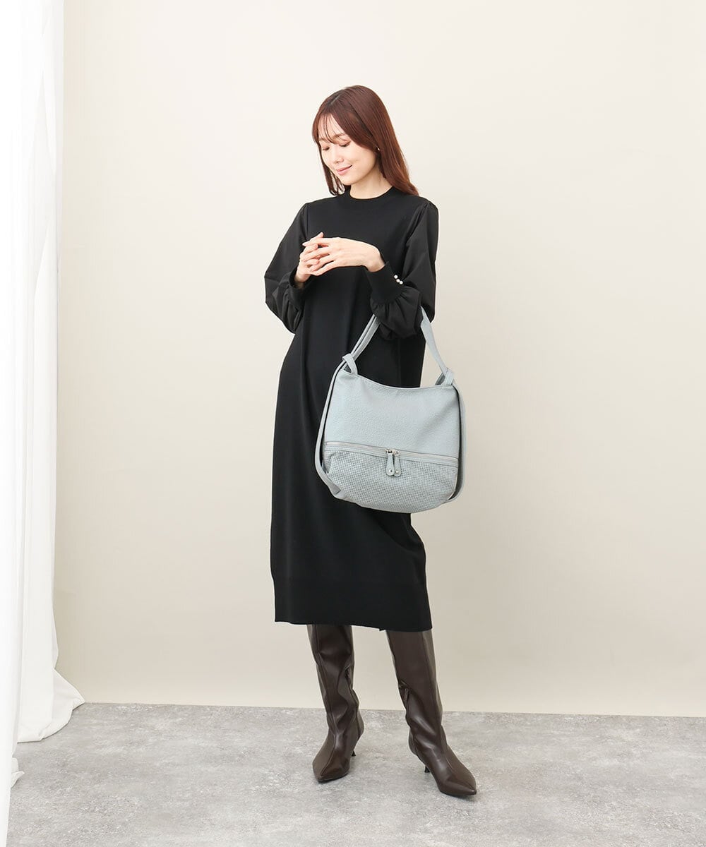 BKCAA28155 MK MICHEL KLEIN BAG(MK ミッシェルクラン バッグ) [2WAY/軽量]パンチングデザイン変形ミニトートバッグ ライトブルー