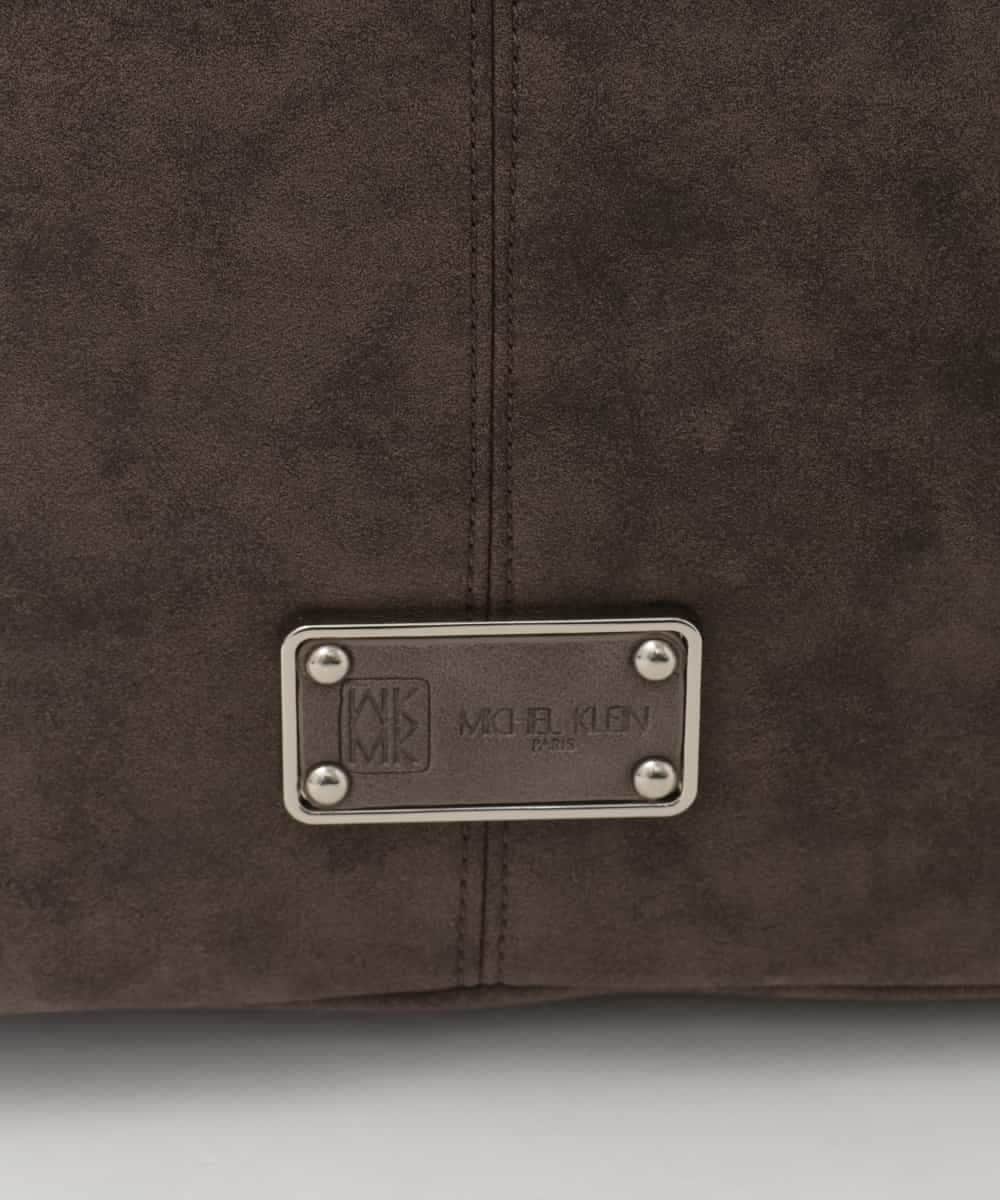 BKCAG09160 MK MICHEL KLEIN BAG(MK ミッシェルクラン バッグ) [2WAY]スエード風メタルタグアクセントショルダーバッグ ブラウン