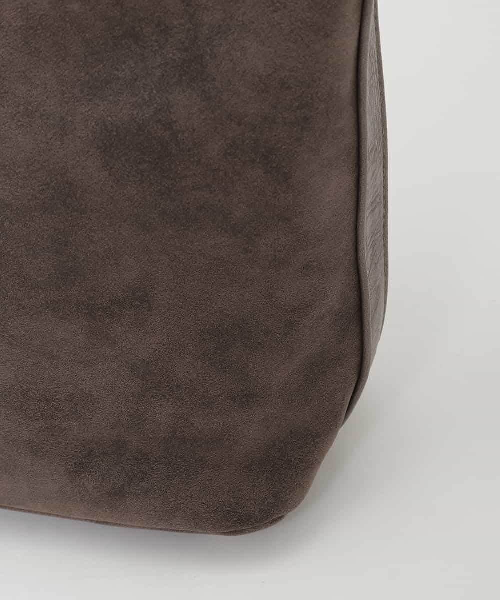 BKCAG09160 MK MICHEL KLEIN BAG(MK ミッシェルクラン バッグ) [2WAY]スエード風メタルタグアクセントショルダーバッグ ブラウン