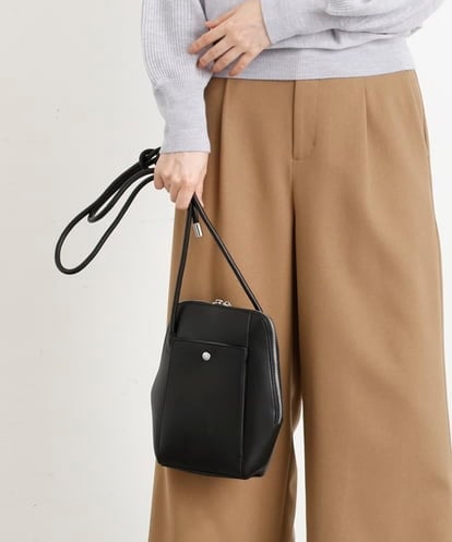 BKCAS83090 MK MICHEL KLEIN BAG フェイクレザーミニショルダーバッグ