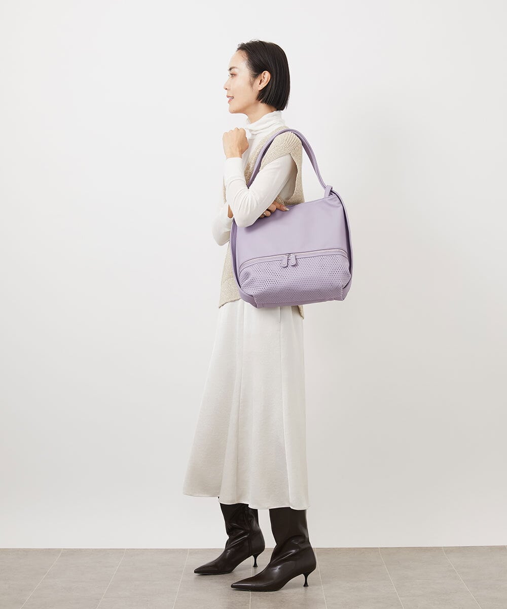 BKCGA26165 MK MICHEL KLEIN BAG(MK ミッシェルクラン バッグ) [2WAY/A4サイズ対応]パンチングデザイン変形トートバッグ マスタード