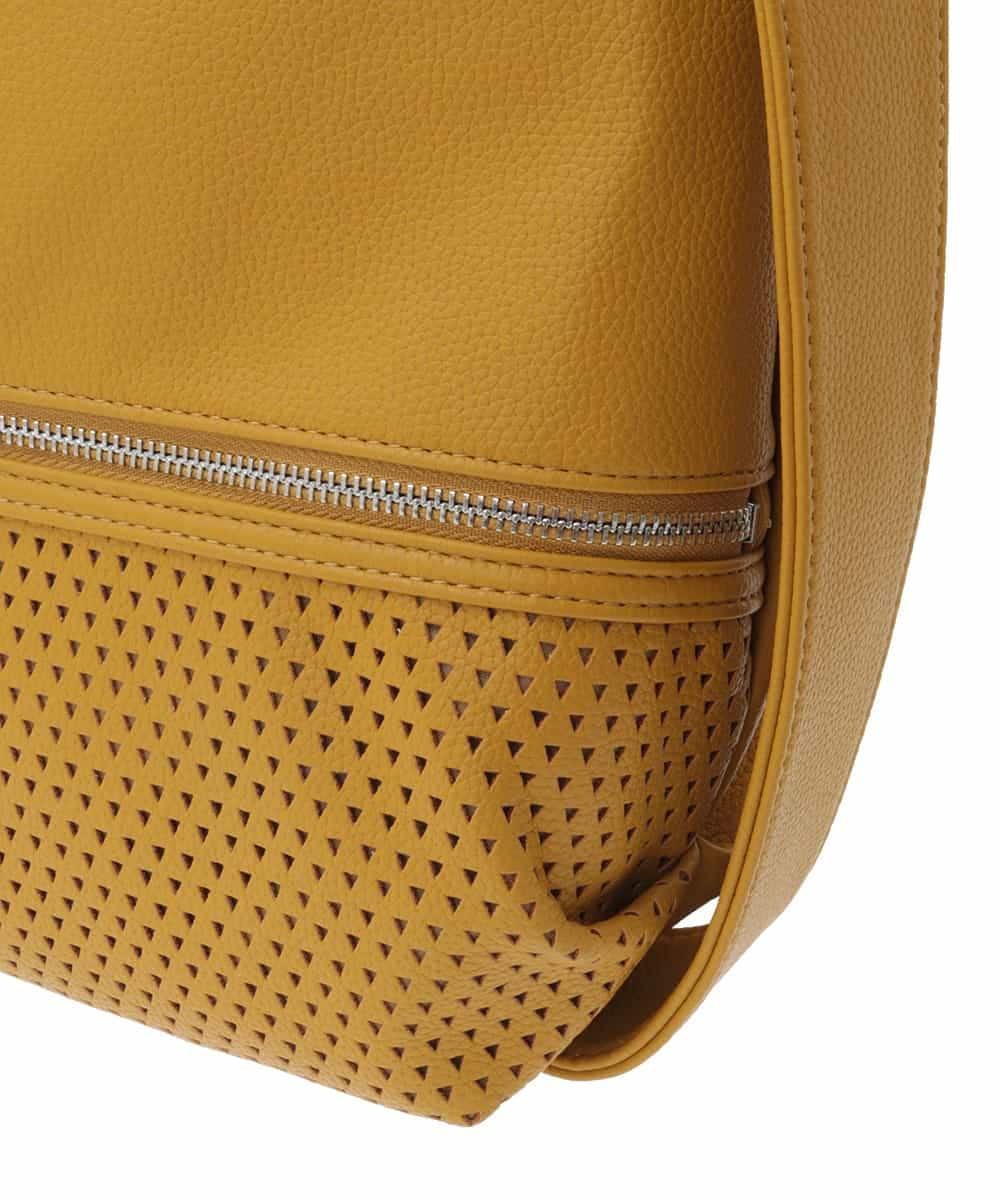 BKCGA26165 MK MICHEL KLEIN BAG(MK ミッシェルクラン バッグ) [2WAY/A4サイズ対応]パンチングデザイン変形トートバッグ マスタード