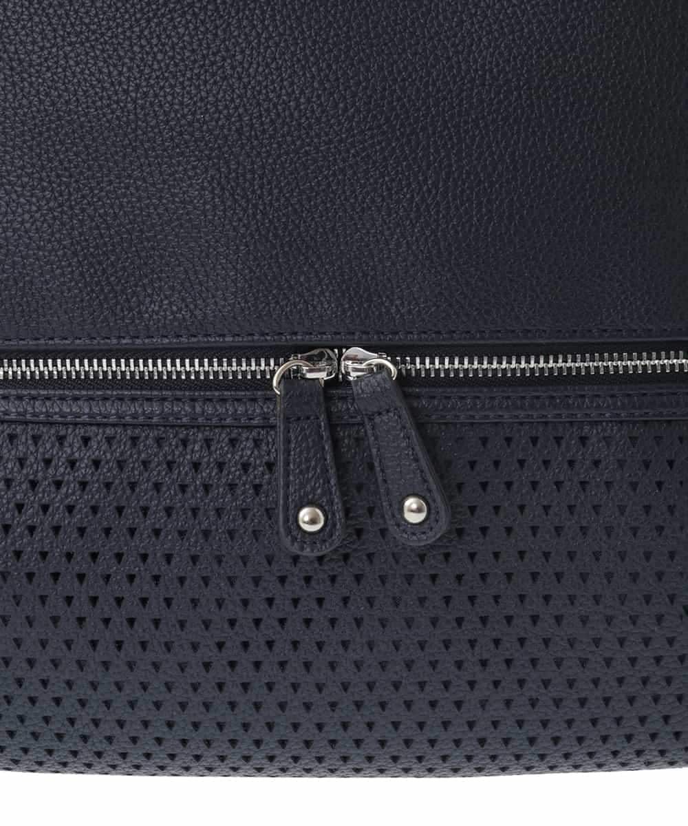 BKCGA26165 MK MICHEL KLEIN BAG(MK ミッシェルクラン バッグ) [2WAY/A4サイズ対応]パンチングデザイン変形トートバッグ マスタード