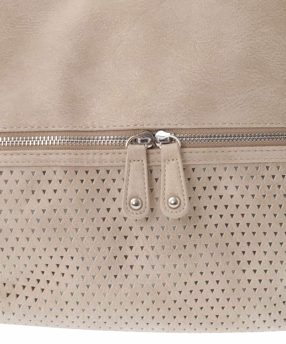 BKCGA26165 MK MICHEL KLEIN BAG(MK ミッシェルクラン バッグ) [2WAY/A4サイズ対応]パンチングデザイン変形トートバッグ マスタード