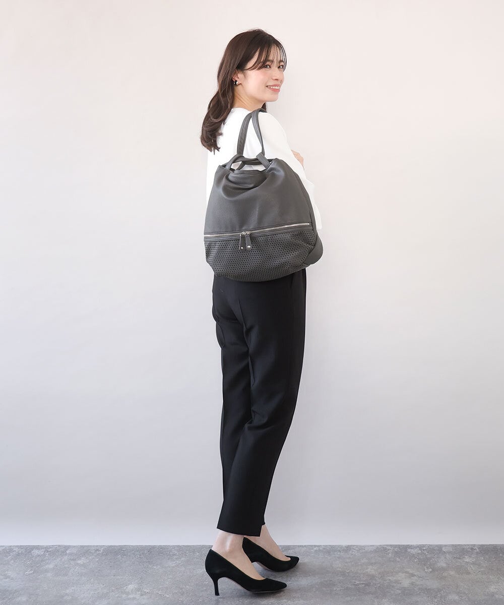 BKCGD26165 MK MICHEL KLEIN BAG(MK ミッシェルクラン バッグ) [2WAY]パンチングデザイン変形トートバッグ ベージュ