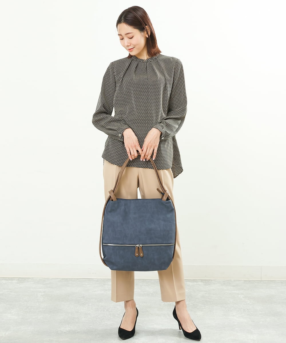 BKCGS05160 MK MICHEL KLEIN BAG(MK ミッシェルクラン バッグ) 【2WAY】フェイクレザーデニムプリントトートバッグ ネイビー