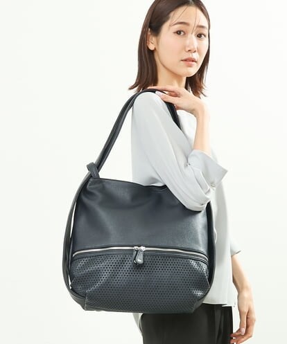 BKCGS26160 MK MICHEL KLEIN BAG 【2WAY】フェイクレザー変形トートバッグ M