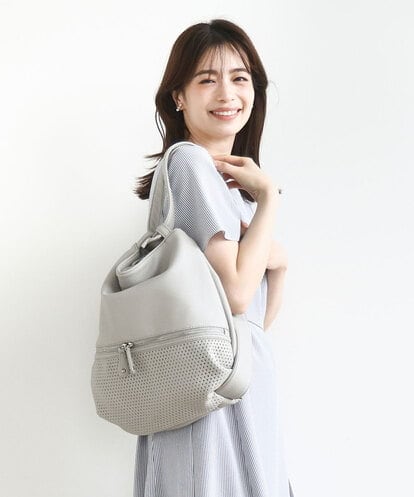 BKCGV26160 MK MICHEL KLEIN BAG [2WAY/A4サイズ対応]パンチングデザイン変形トートバッグ