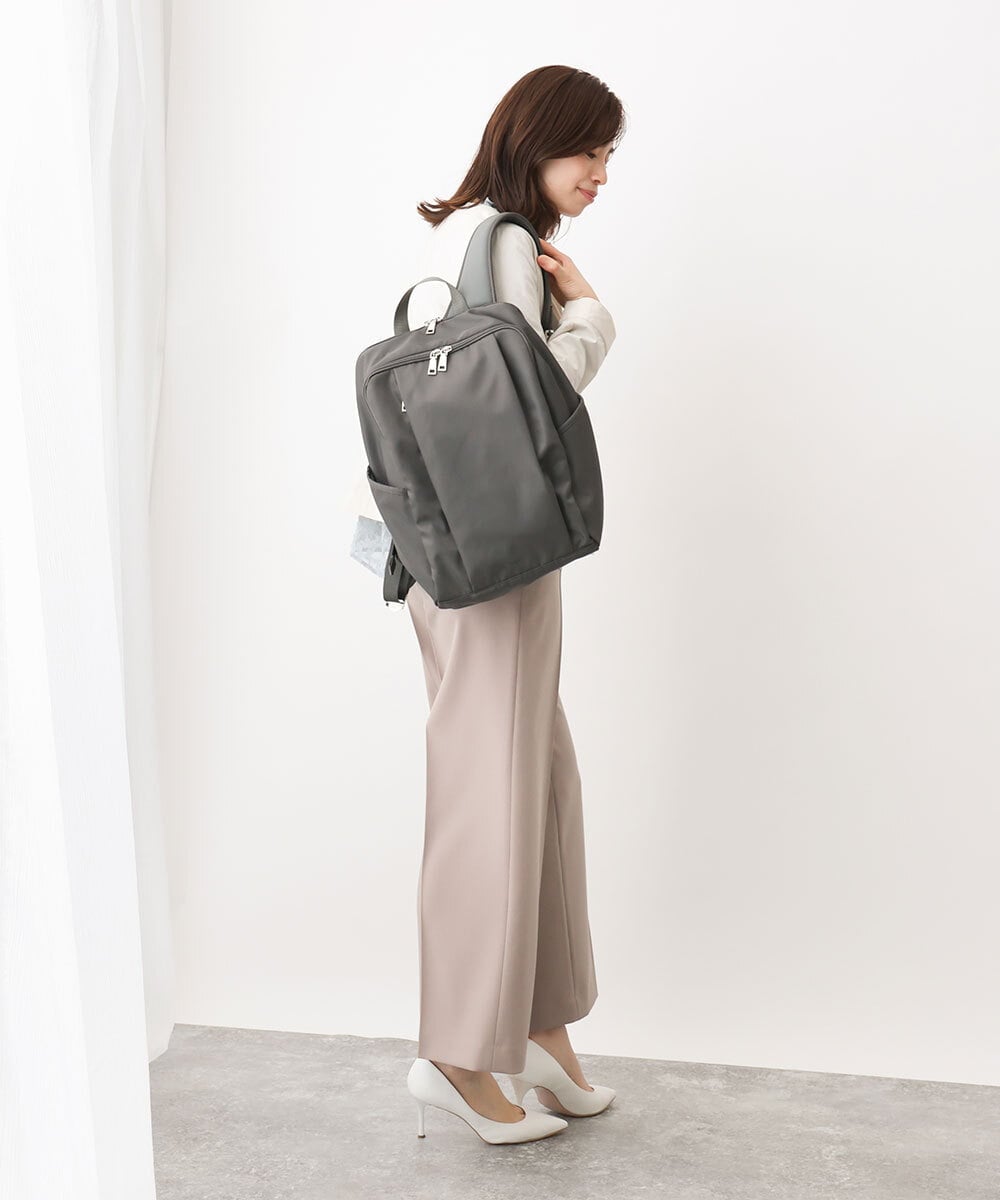 BKRAA03170 MK MICHEL KLEIN BAG(MK ミッシェルクラン バッグ) フロントタックデザインリュック グレー