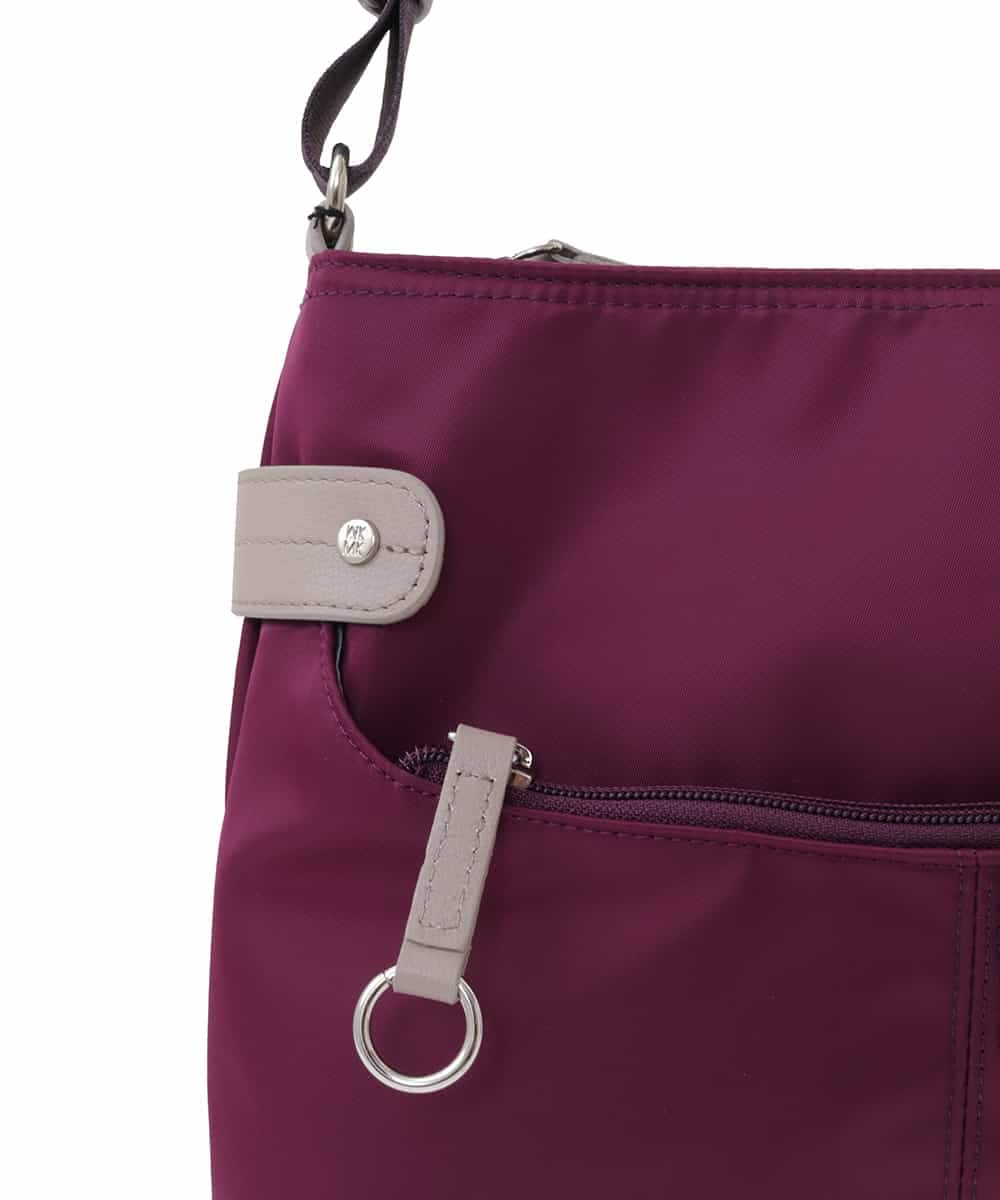 BKRAA90140 MK MICHEL KLEIN BAG(MK ミッシェルクラン バッグ) [撥水/500g以下の軽量]アクセントレザースクエアショルダーバッグ パープル×ベージュ