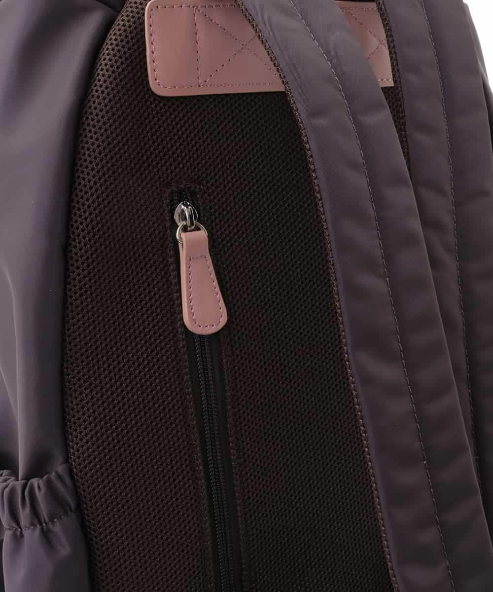 BKRAA96170 MK MICHEL KLEIN BAG(MK ミッシェルクラン バッグ) [撥水加工]スクエアデザインバックパック ブラウン×ピンク