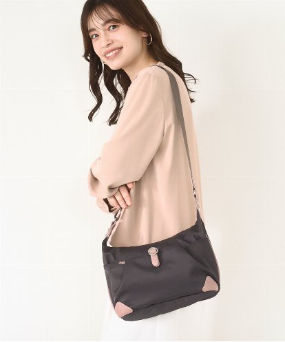 BKRAD81140 MK MICHEL KLEIN BAG [撥水/500g以下の軽量]レザーポイントナイロンショルダーバッグ