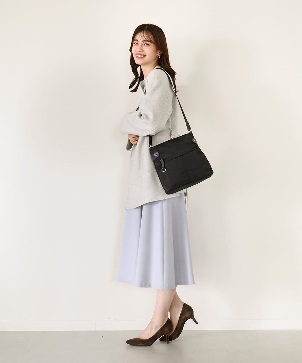 BKRAD90150 MK MICHEL KLEIN BAG(MK ミッシェルクラン バッグ) [撥水/500g以下の軽量]アクセントレザースクエアショルダーバッグ グレージュ×パープル