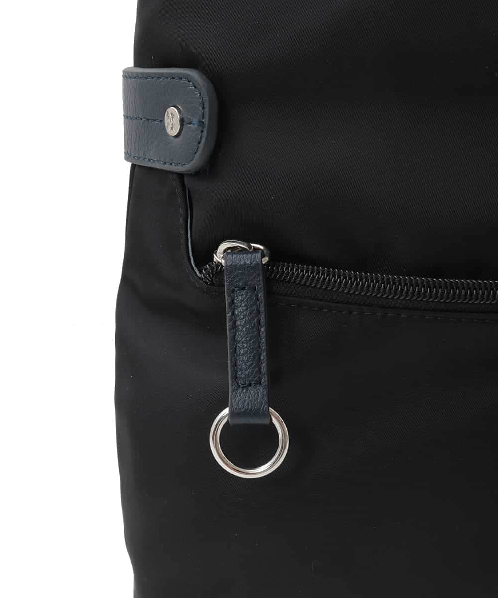 BKRAD90150 MK MICHEL KLEIN BAG(MK ミッシェルクラン バッグ) [撥水/500g以下の軽量]アクセントレザースクエアショルダーバッグ グレージュ×パープル