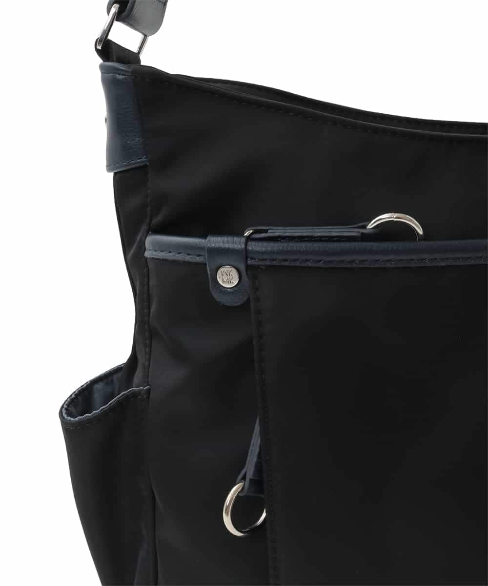 BKRAD94160 MK MICHEL KLEIN BAG(MK ミッシェルクラン バッグ) [撥水/500g以下の軽量]アクセントレザーショルダーバッグ レッド×ブラウン