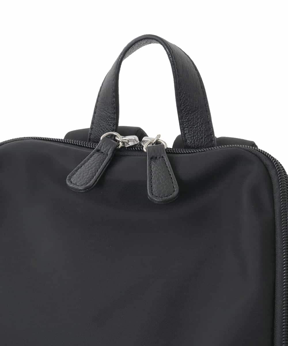 BKRAD96170 MK MICHEL KLEIN BAG(MK ミッシェルクラン バッグ) [撥水/A4収納可]スクエアデザインバックパック グレージュ×ベージュ