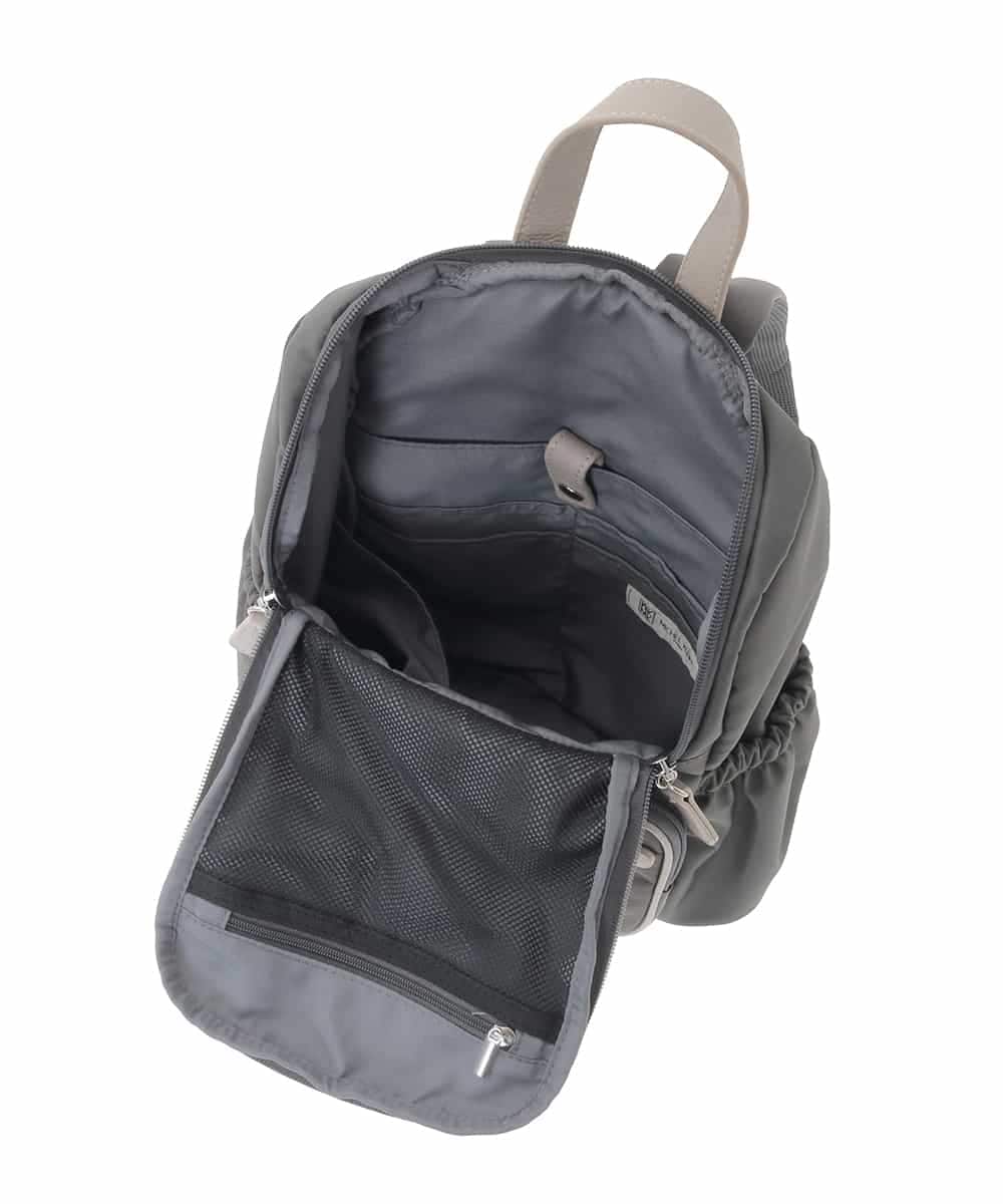BKRAD97160 MK MICHEL KLEIN BAG(MK ミッシェルクラン バッグ) [撥水加工/軽量]スクエアデザインコンパクトリュック ブラウン×レッド