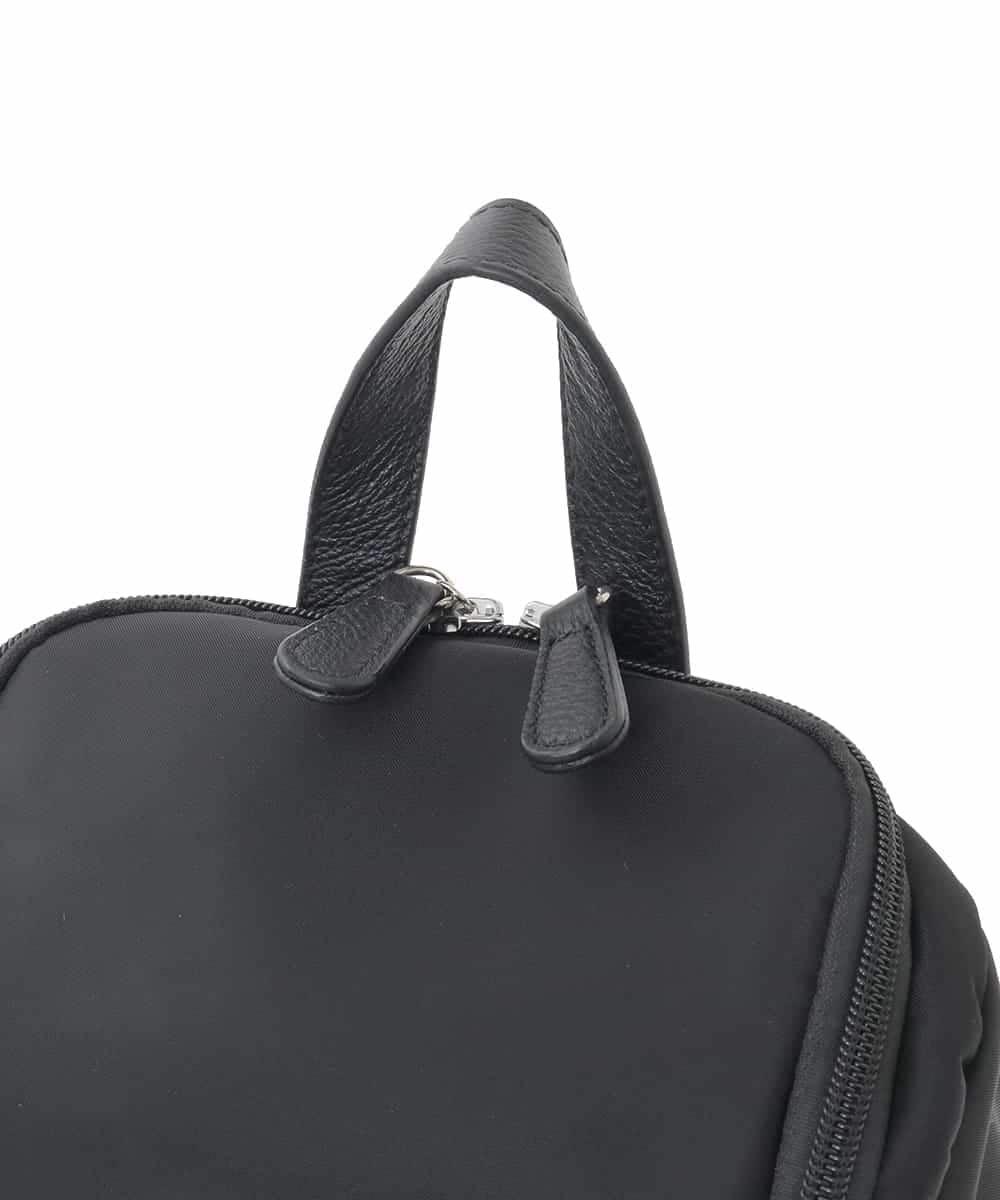 BKRAD97160 MK MICHEL KLEIN BAG(MK ミッシェルクラン バッグ) [撥水加工/軽量]スクエアデザインコンパクトリュック ブラウン×レッド