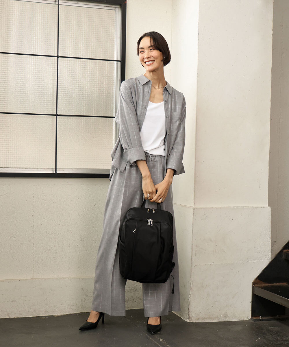 BKRAG03180 MK MICHEL KLEIN BAG(MK ミッシェルクラン バッグ) [23L/撥水/A4収納可]フロントタックデザインリュック グレー