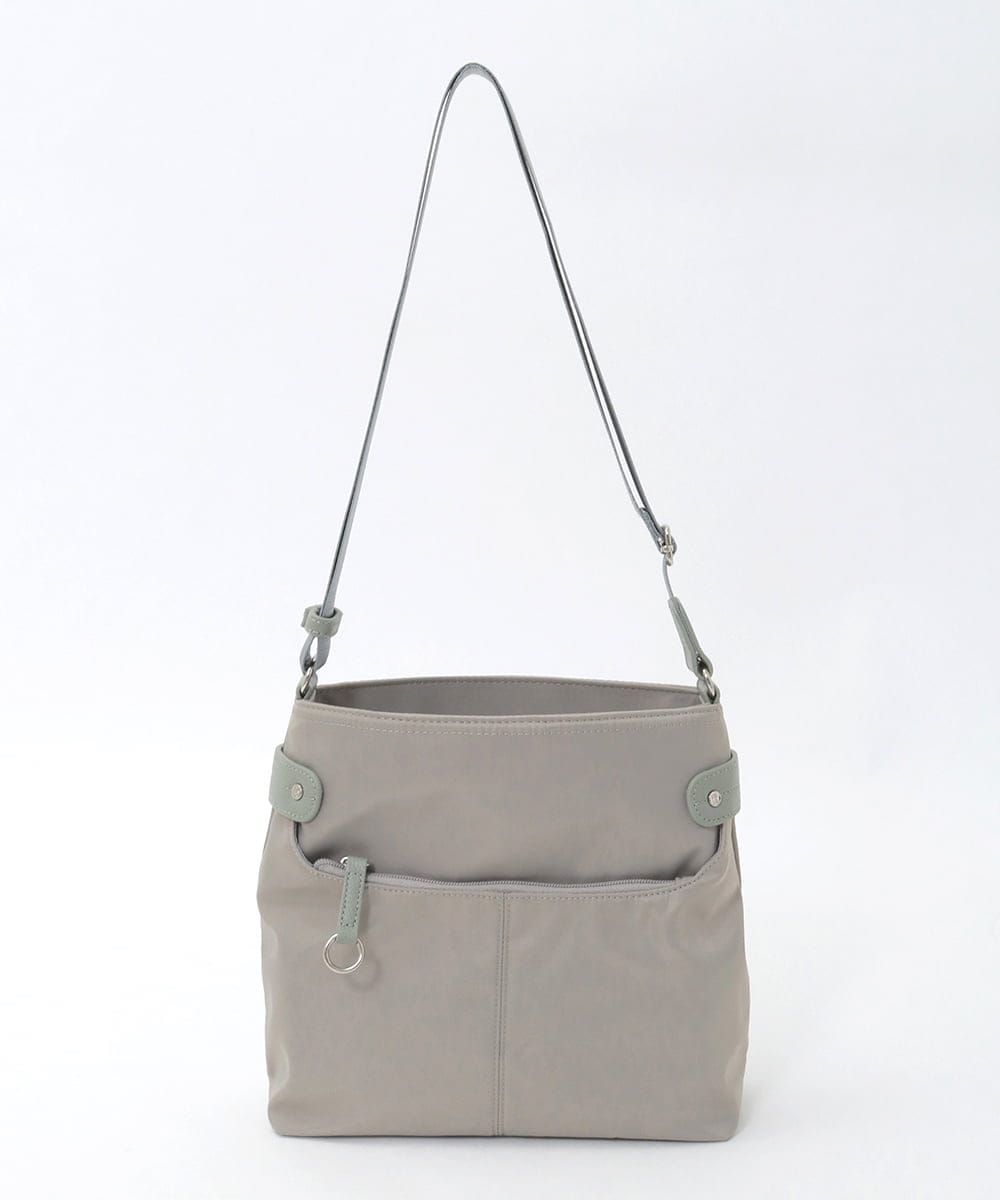 BKRAG90150 MK MICHEL KLEIN BAG(MK ミッシェルクラン バッグ) [撥水/軽量]アクセントレザースクエアショルダーバッグ ベージュ×グリーン