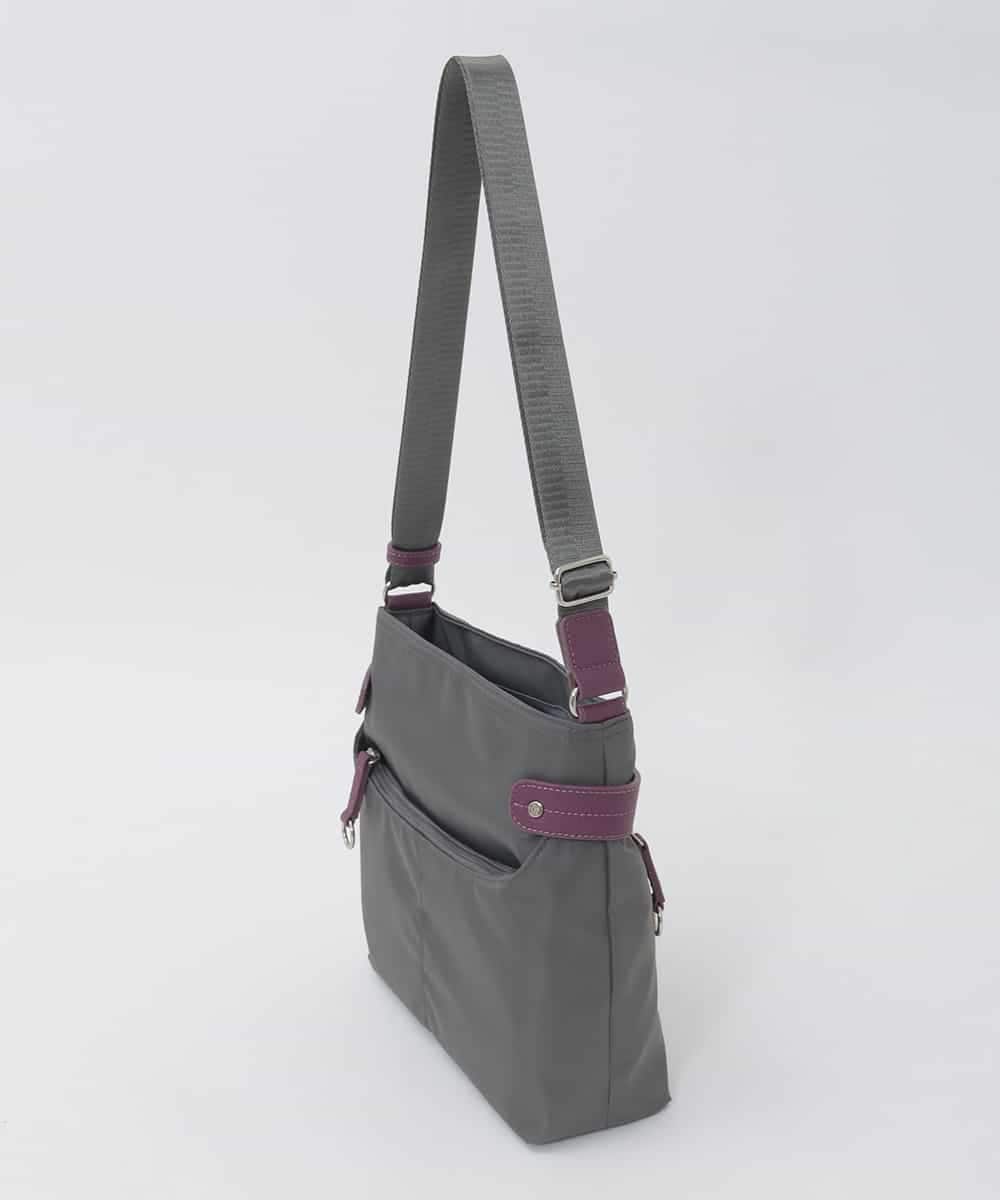 BKRAG90150 MK MICHEL KLEIN BAG(MK ミッシェルクラン バッグ) 【撥水/軽量】アクセントレザースクエアショルダーバッグ グレー