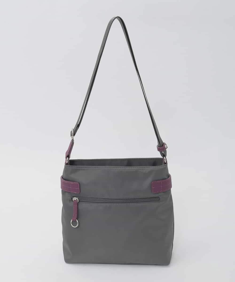 BKRAG90150 MK MICHEL KLEIN BAG(MK ミッシェルクラン バッグ) 【撥水/軽量】アクセントレザースクエアショルダーバッグ グレー
