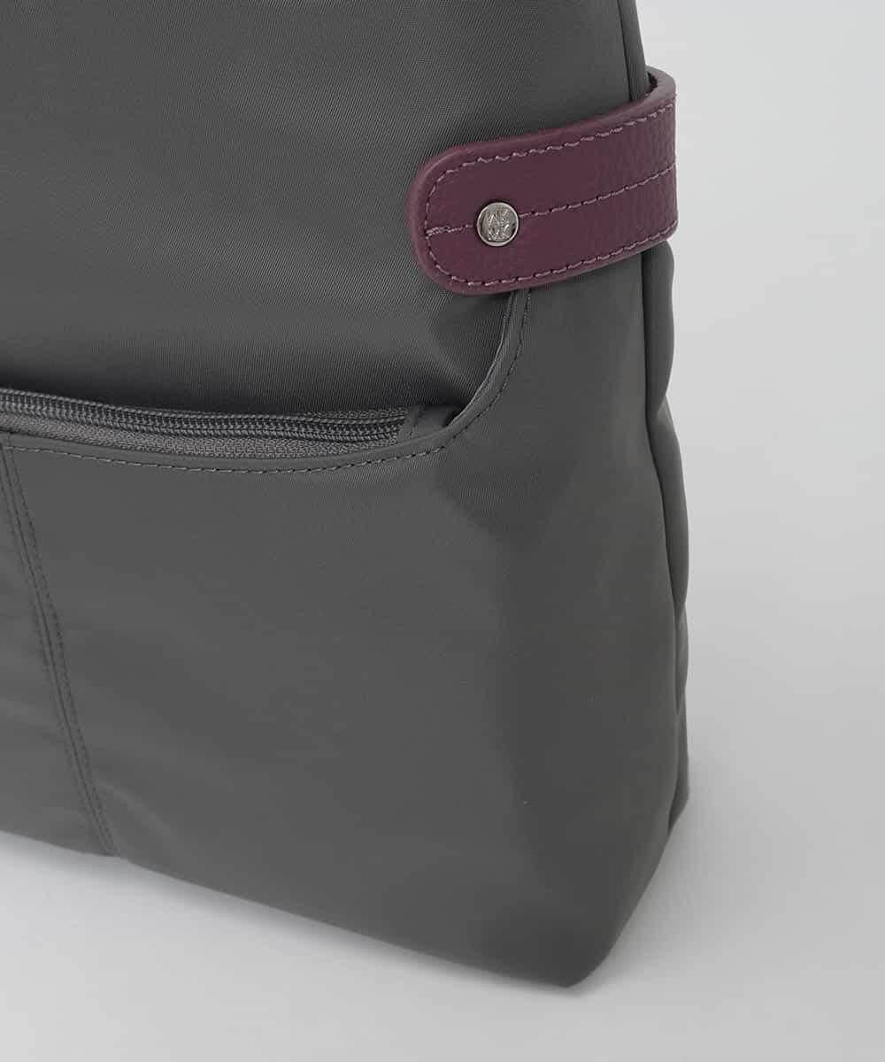 BKRAG90150 MK MICHEL KLEIN BAG(MK ミッシェルクラン バッグ) 【撥水/軽量】アクセントレザースクエアショルダーバッグ グレー