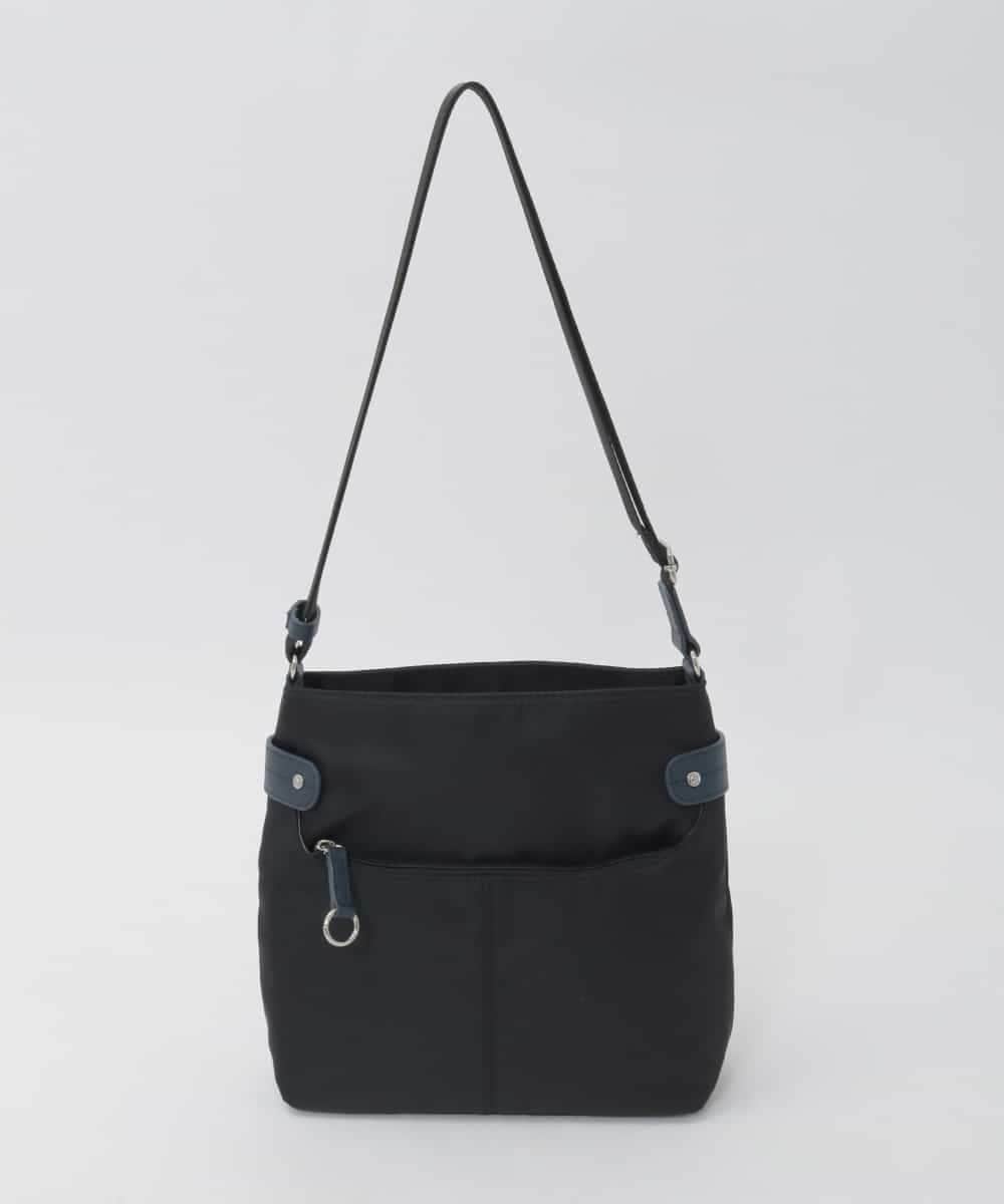 BKRAG90150 MK MICHEL KLEIN BAG(MK ミッシェルクラン バッグ) 【撥水/軽量】アクセントレザースクエアショルダーバッグ ホワイト
