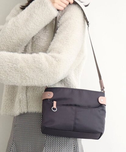 BKRAG91140 MK MICHEL KLEIN BAG [撥水/軽量]アクセントレザーコンパクトショルダーバッグ