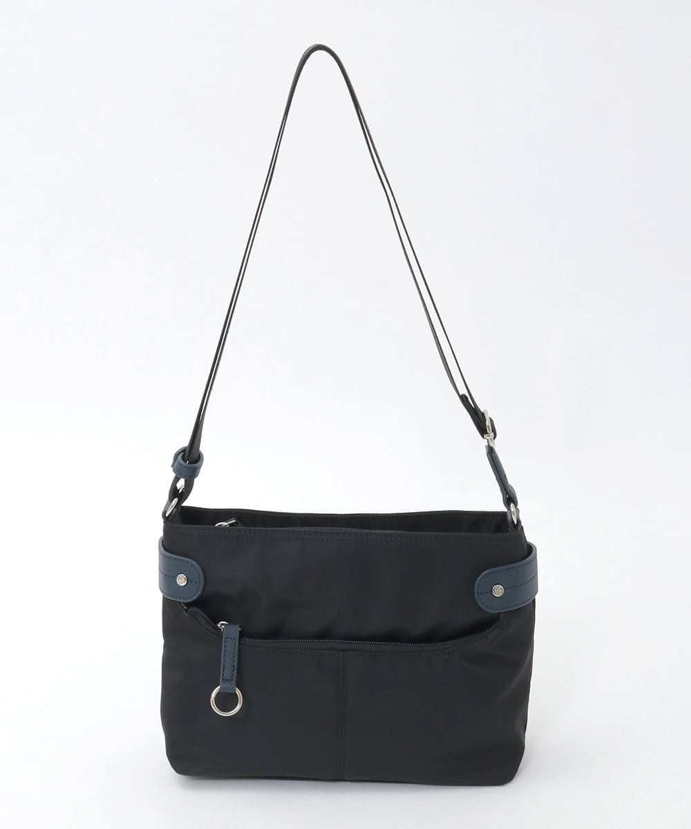 BKRAG91140 MK MICHEL KLEIN BAG(MK ミッシェルクラン バッグ) [撥水/軽量]アクセントレザーコンパクトショルダーバッグ ブラック×ネイビー