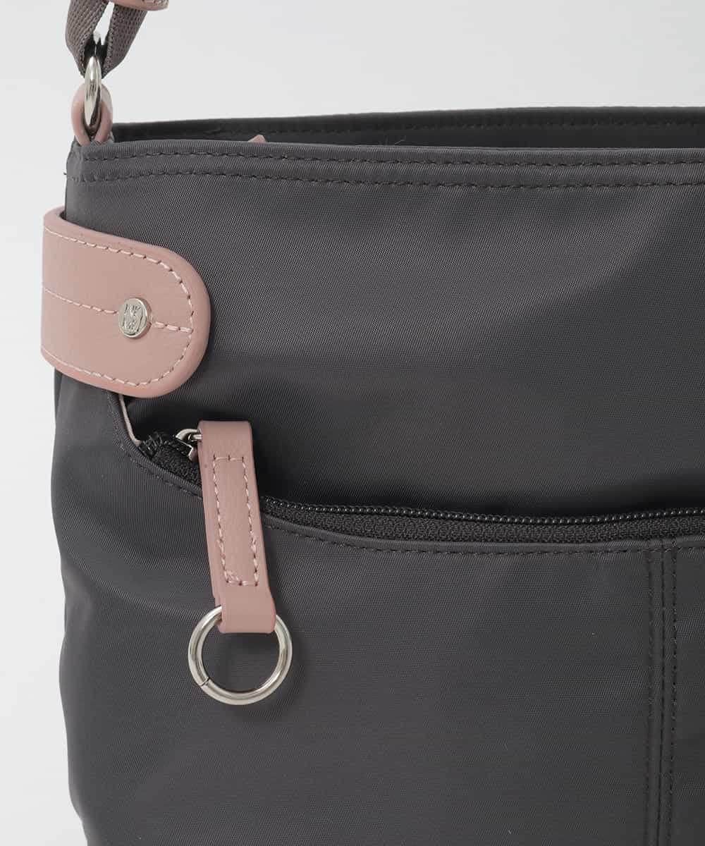 BKRAG91140 MK MICHEL KLEIN BAG(MK ミッシェルクラン バッグ) 【撥水/軽量】アクセントレザーコンパクトショルダーバッグ グリーン