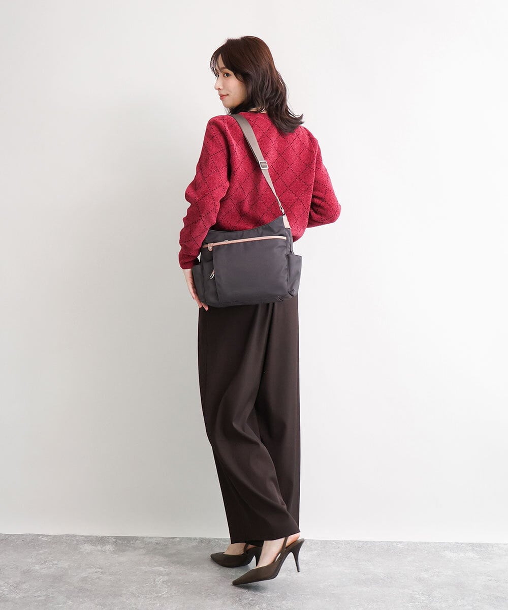 BKRAG94160 MK MICHEL KLEIN BAG(MK ミッシェルクラン バッグ) [撥水/軽量]アクセントレザーショルダーバッグ ブラウン×ピンク