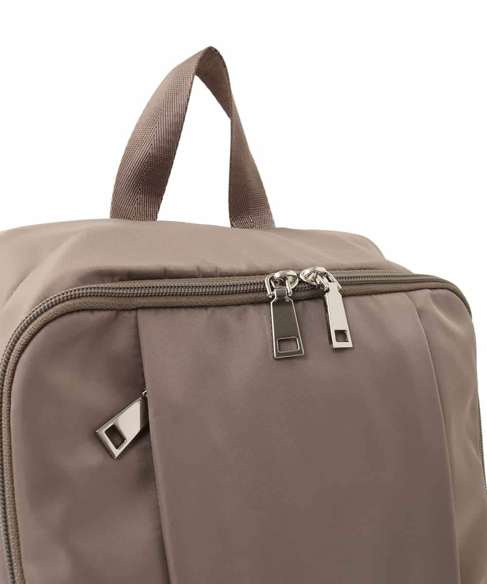 BKRGA02160 MK MICHEL KLEIN BAG(MK ミッシェルクラン バッグ) [撥水加工]フロントタックコンパクトリュック ベージュ