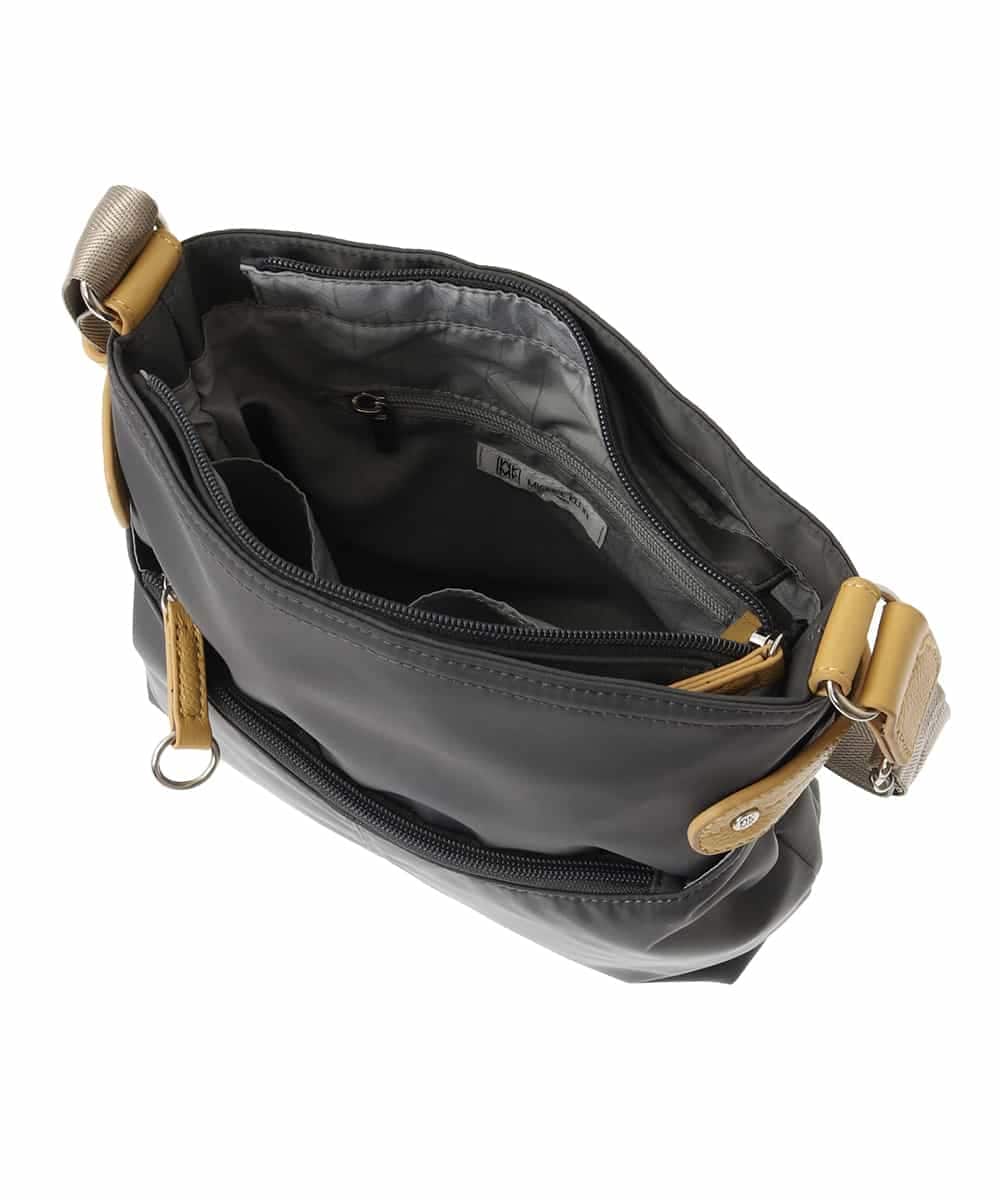 BKRGA90150 MK MICHEL KLEIN BAG(MK ミッシェルクラン バッグ) [撥水/500g以下の軽量]アクセントレザースクエアショルダーバッグ ブラウン×ピンク