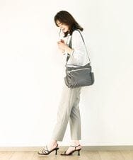 BKRGA94160 MK MICHEL KLEIN BAG(MK ミッシェルクラン バッグ) [撥水/500g以下の軽量]アクセントレザーショルダーバッグ グレージュ×ベージュ
