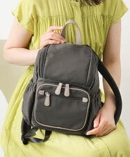 BKRGA97160 MK MICHEL KLEIN BAG(MK ミッシェルクラン バッグ) [撥水加工/軽量]スクエアデザインコンパクトリュック グレージュ×ベージュ