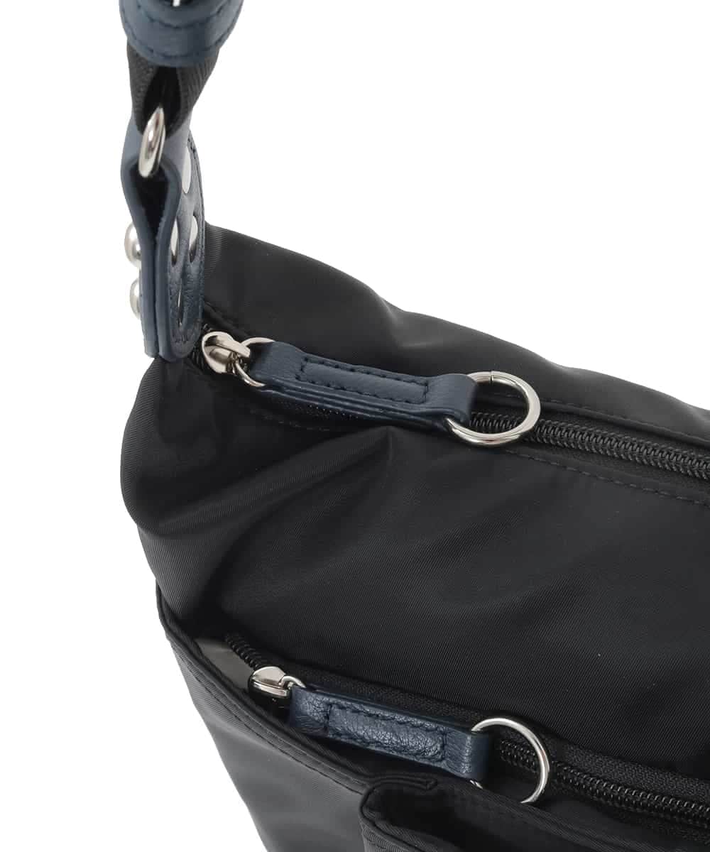 BKRGD81140 MK MICHEL KLEIN BAG(MK ミッシェルクラン バッグ) [撥水/軽量]レザーポイントナイロンショルダーバッグ ブラック×ネイビー