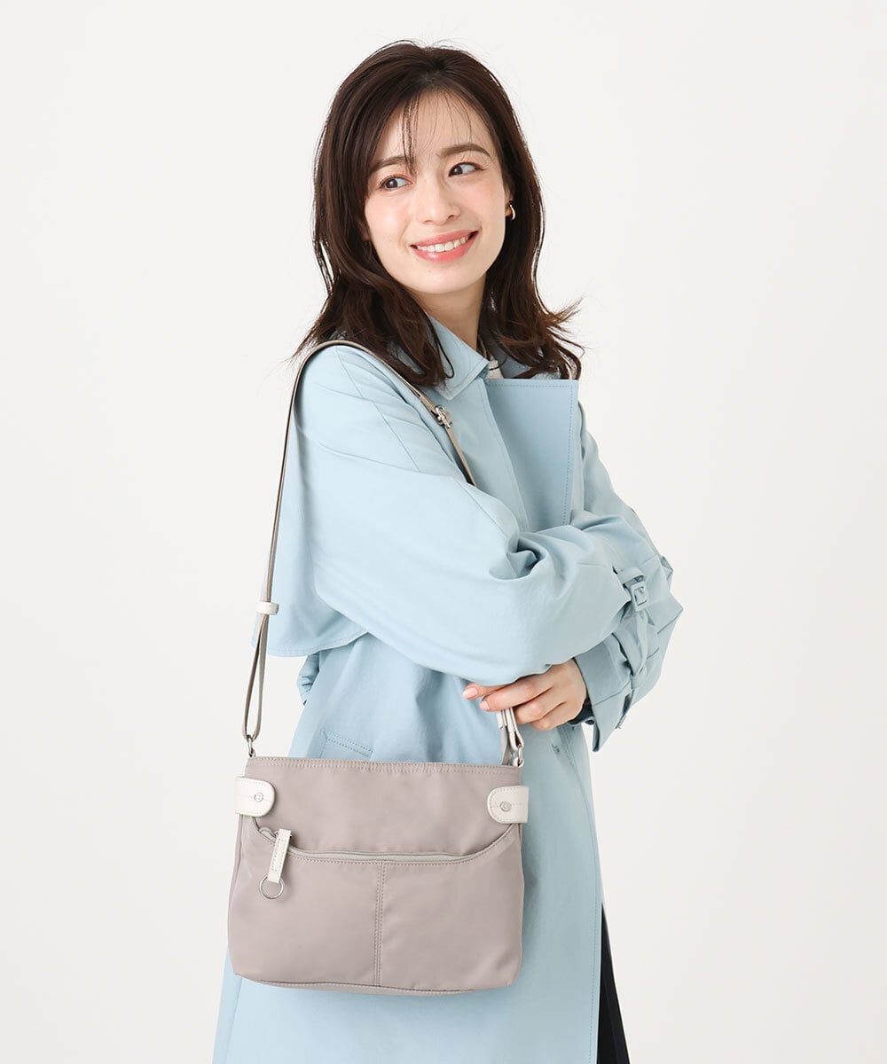 BKRGD91135 MK MICHEL KLEIN BAG(MK ミッシェルクラン バッグ) [撥水/軽量]アクセントレザーコンパクトショルダーバッグ ベージュ×オレンジ