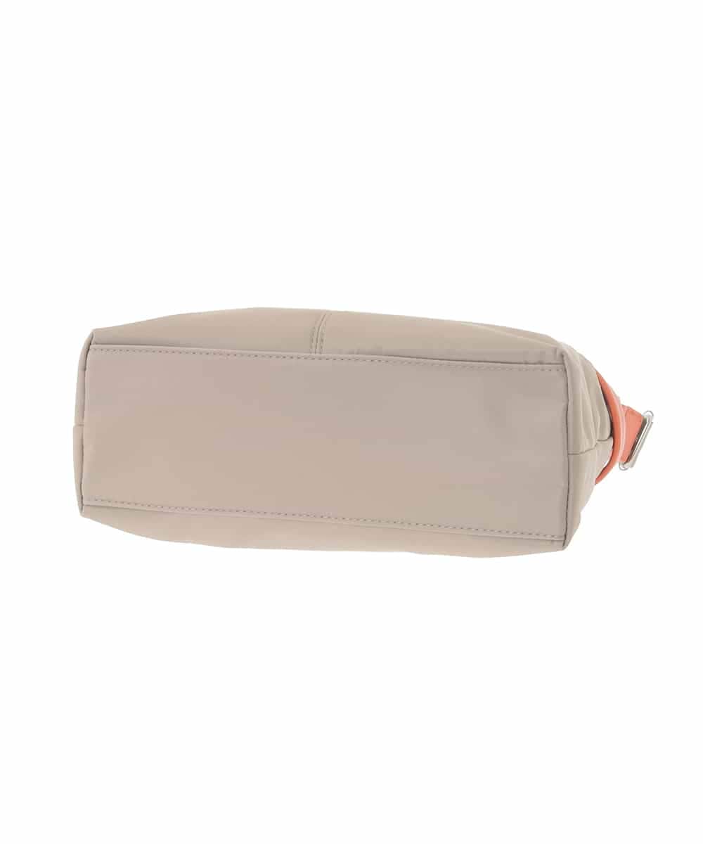 BKRGD91135 MK MICHEL KLEIN BAG(MK ミッシェルクラン バッグ) [撥水/軽量]アクセントレザーコンパクトショルダーバッグ ベージュ×オレンジ