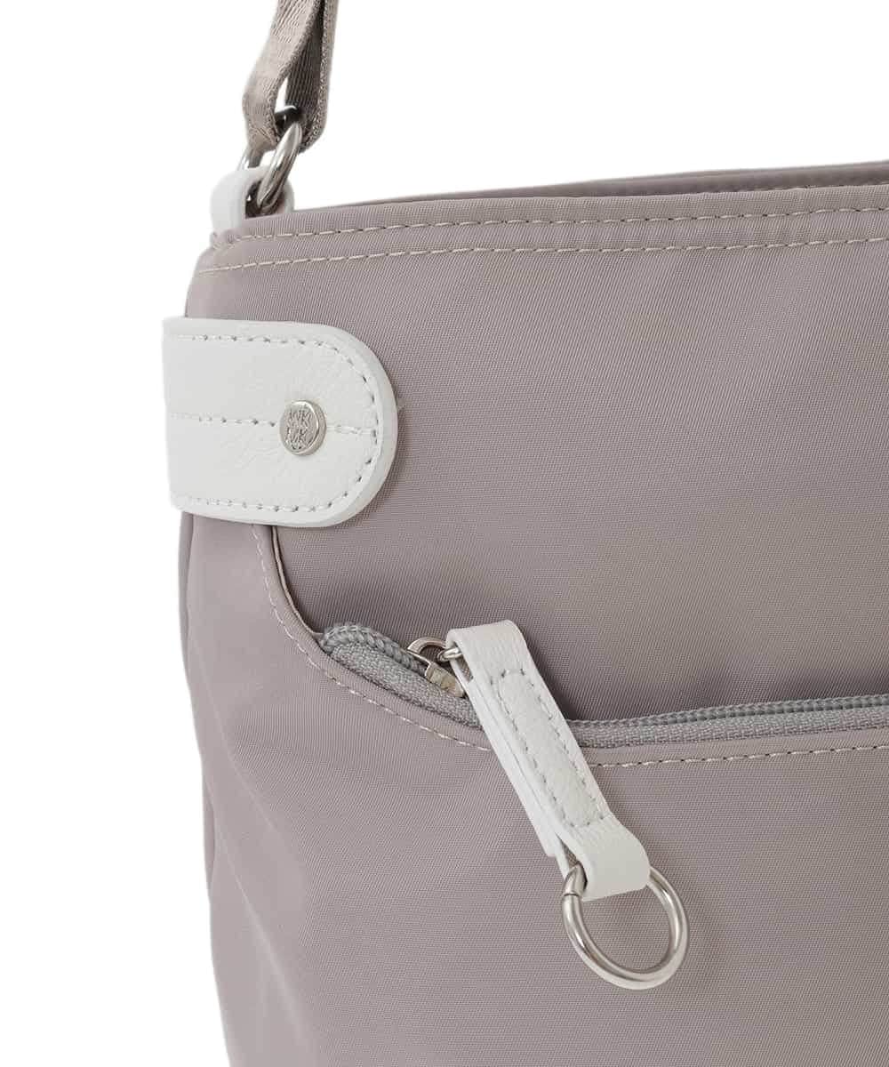 BKRGD91135 MK MICHEL KLEIN BAG(MK ミッシェルクラン バッグ) [撥水/軽量]アクセントレザーコンパクトショルダーバッグ ベージュ×オレンジ