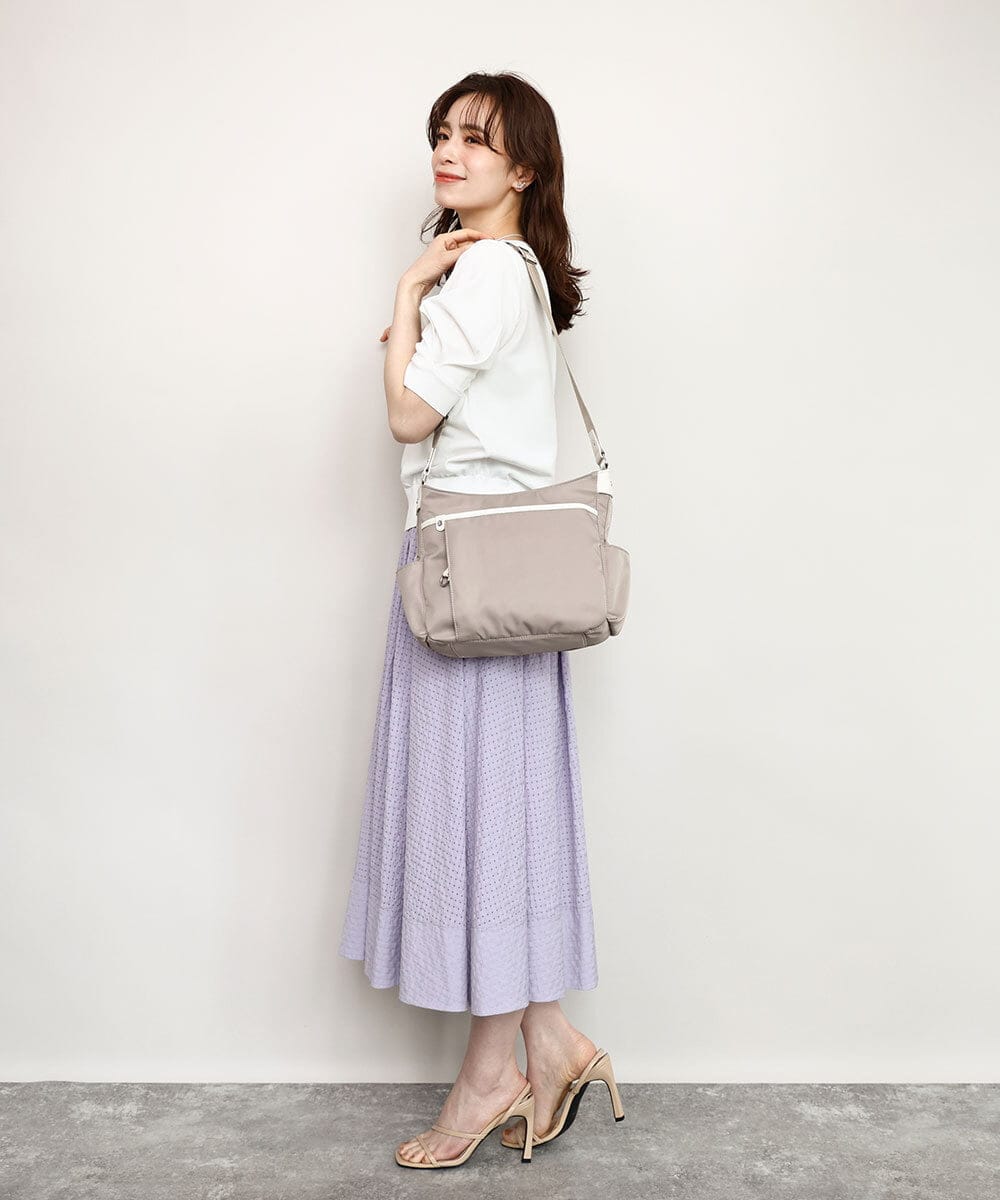 BKRGD94160 MK MICHEL KLEIN BAG(MK ミッシェルクラン バッグ) [撥水/軽量]アクセントレザーショルダーバッグ ブラウン×ピンク