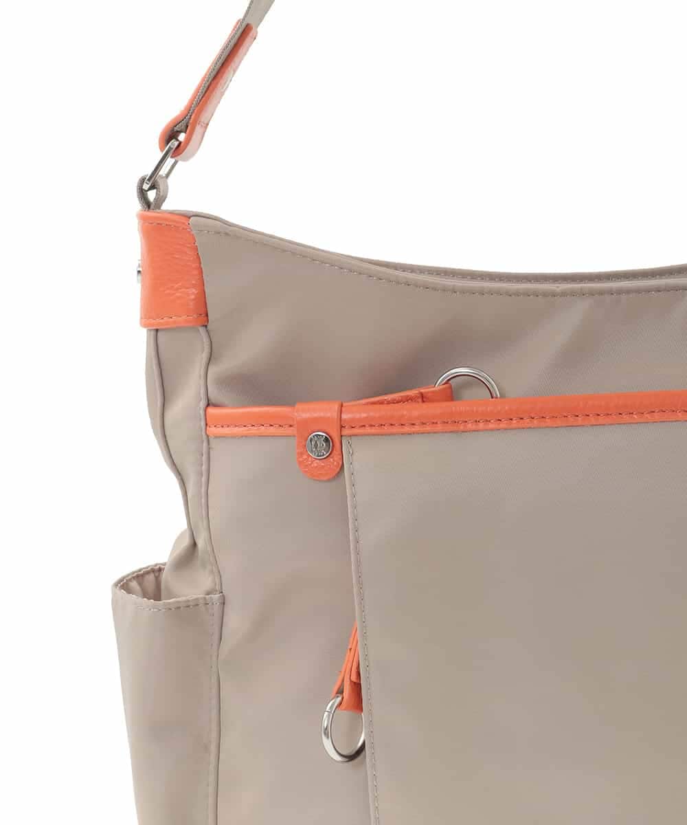 BKRGD94160 MK MICHEL KLEIN BAG(MK ミッシェルクラン バッグ) [撥水/軽量]アクセントレザーショルダーバッグ ブラウン×ピンク