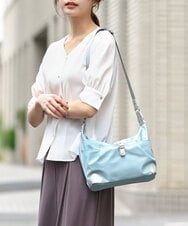 BKRGV81130 MK MICHEL KLEIN BAG(MK ミッシェルクラン バッグ) [撥水/500g以下の軽量]レザーポイントナイロンショルダーバッグ サックス×シルバー
